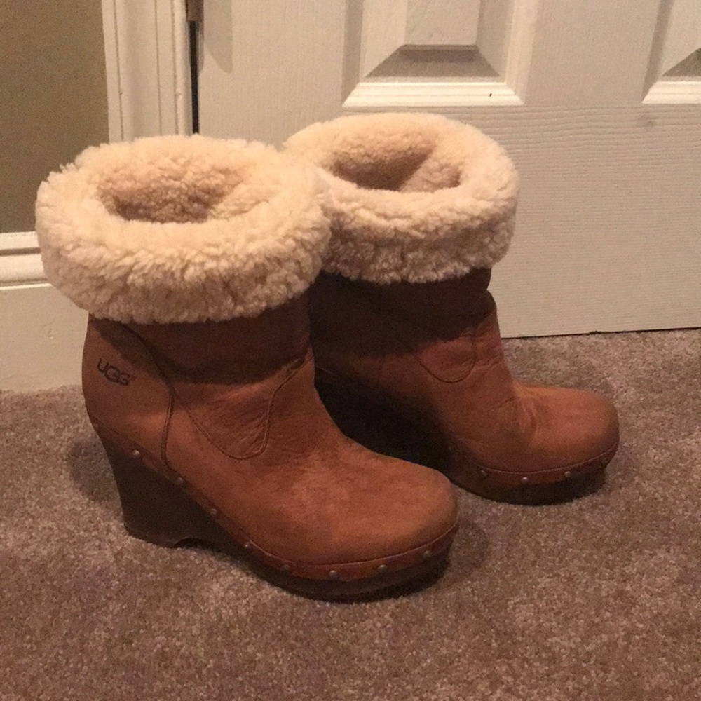 Women’s UGG Carnegie sheepskin wooden heel boot